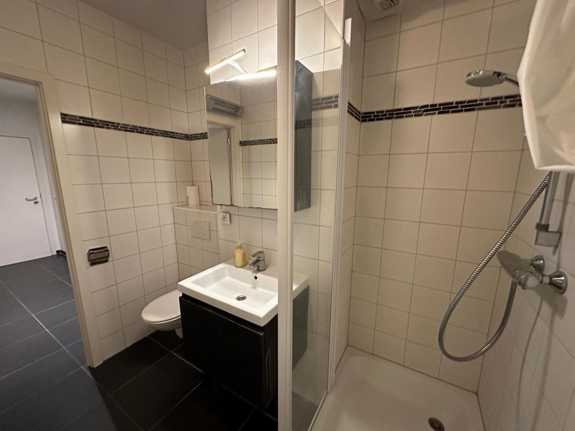 Apartment With Balcony In Brussels Center Bruxelas Exterior foto
