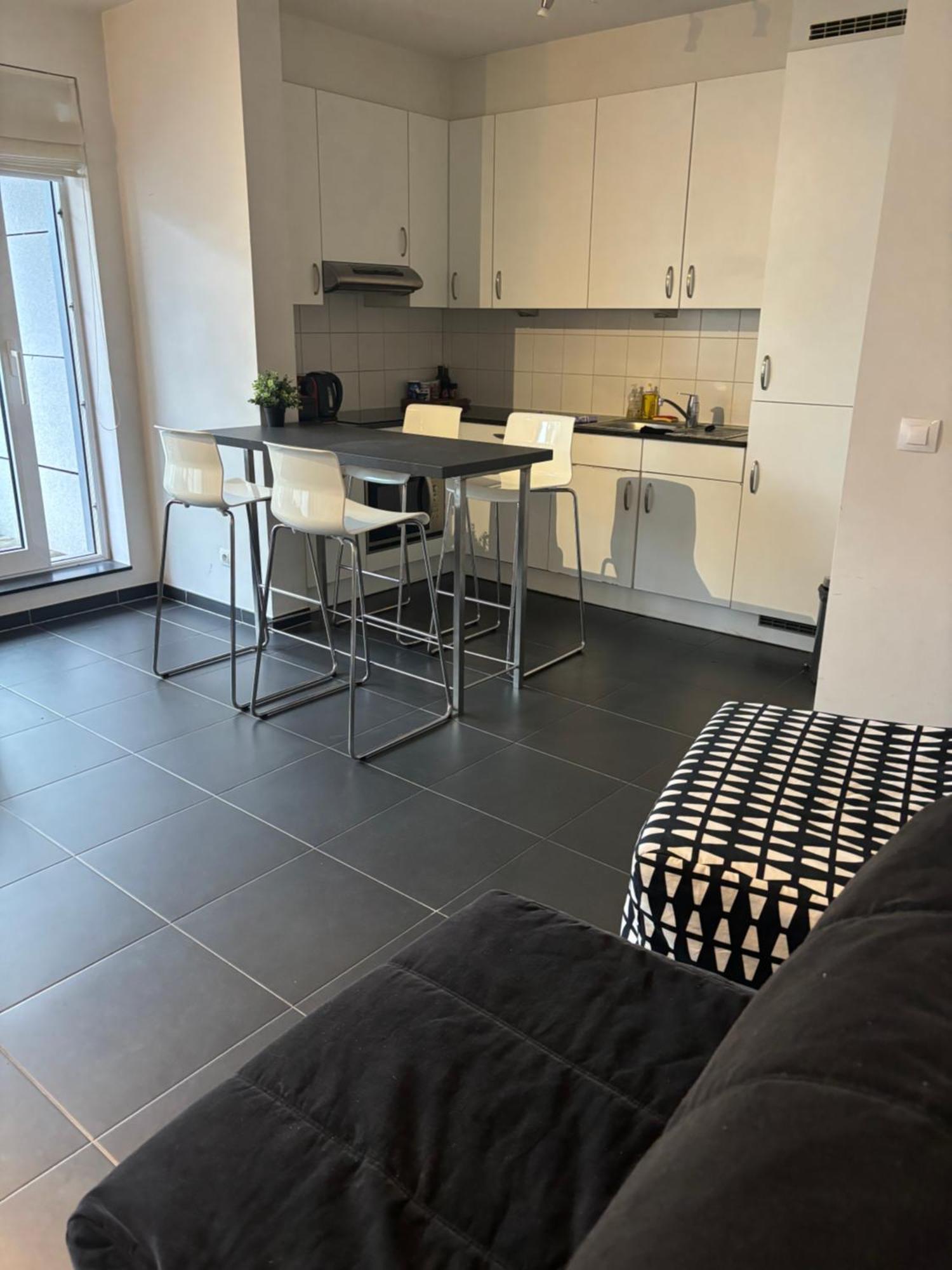 Apartment With Balcony In Brussels Center Bruxelas Exterior foto